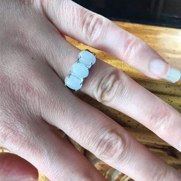 Natural Jade Sterling Silver Trilogy Ring Size 6 - Picture 2 of 9